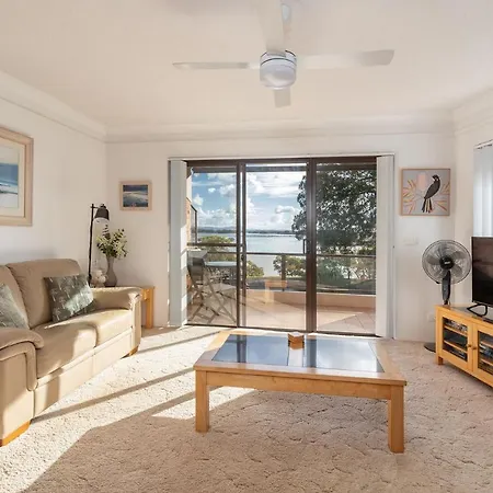 Renas Court 2 Apartment Forster Exterior photo